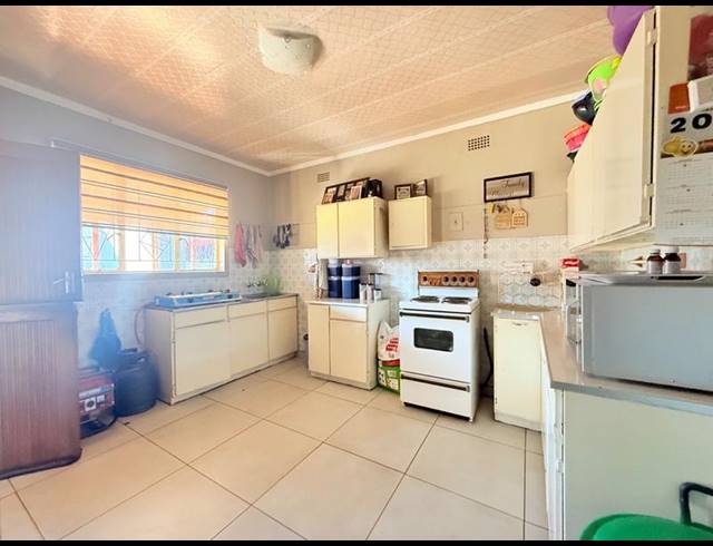 3 BEDROOM HOUSE FOR SALE IN VANDERBIJLPARK CW 1